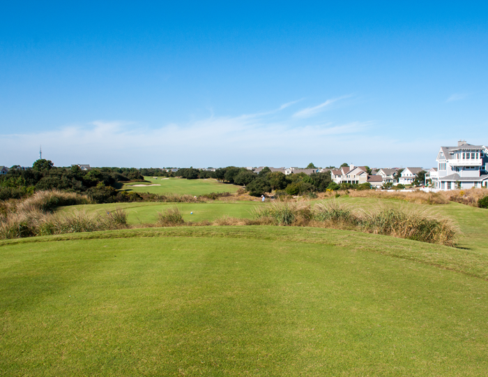 A tee box above the open fairway at the Currituck Club in Corolla, NC